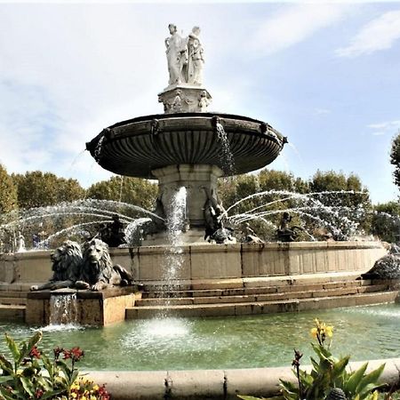 Augustins Fountain Studio Cosy Aix Centre Historique A 3 Minutes De Cours Mirabeau -Wifi-Smart Tv-Rue Calme Aix-en-Provence Buitenkant foto