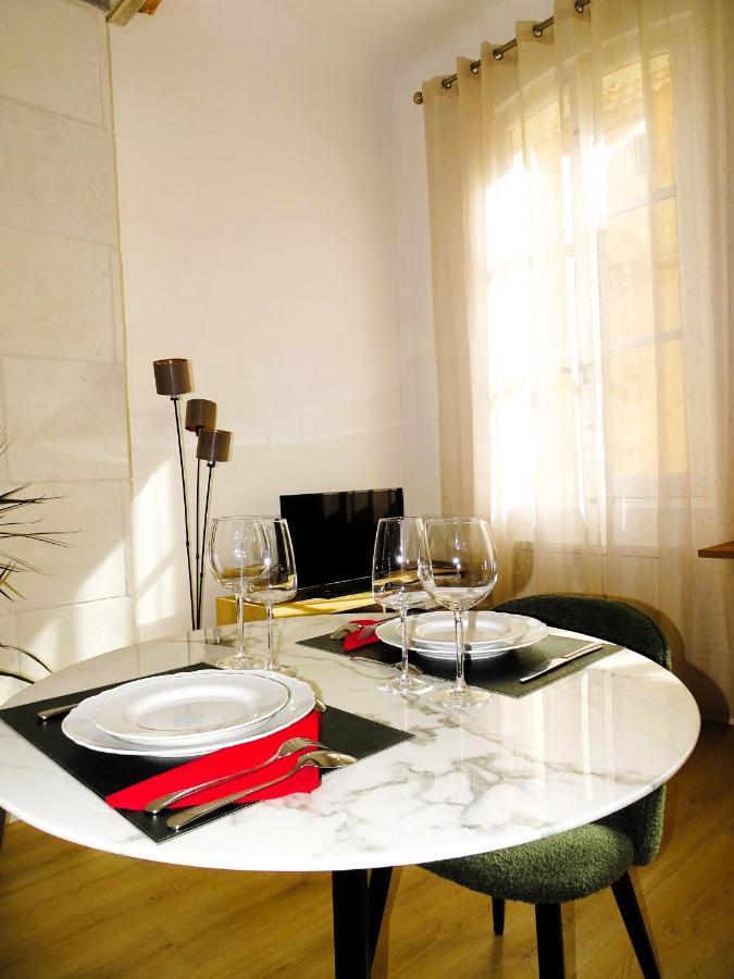 Augustins Fountain Studio Cosy Aix Centre Historique A 3 Minutes De Cours Mirabeau -Wifi-Smart Tv-Rue Calme Aix-en-Provence Buitenkant foto